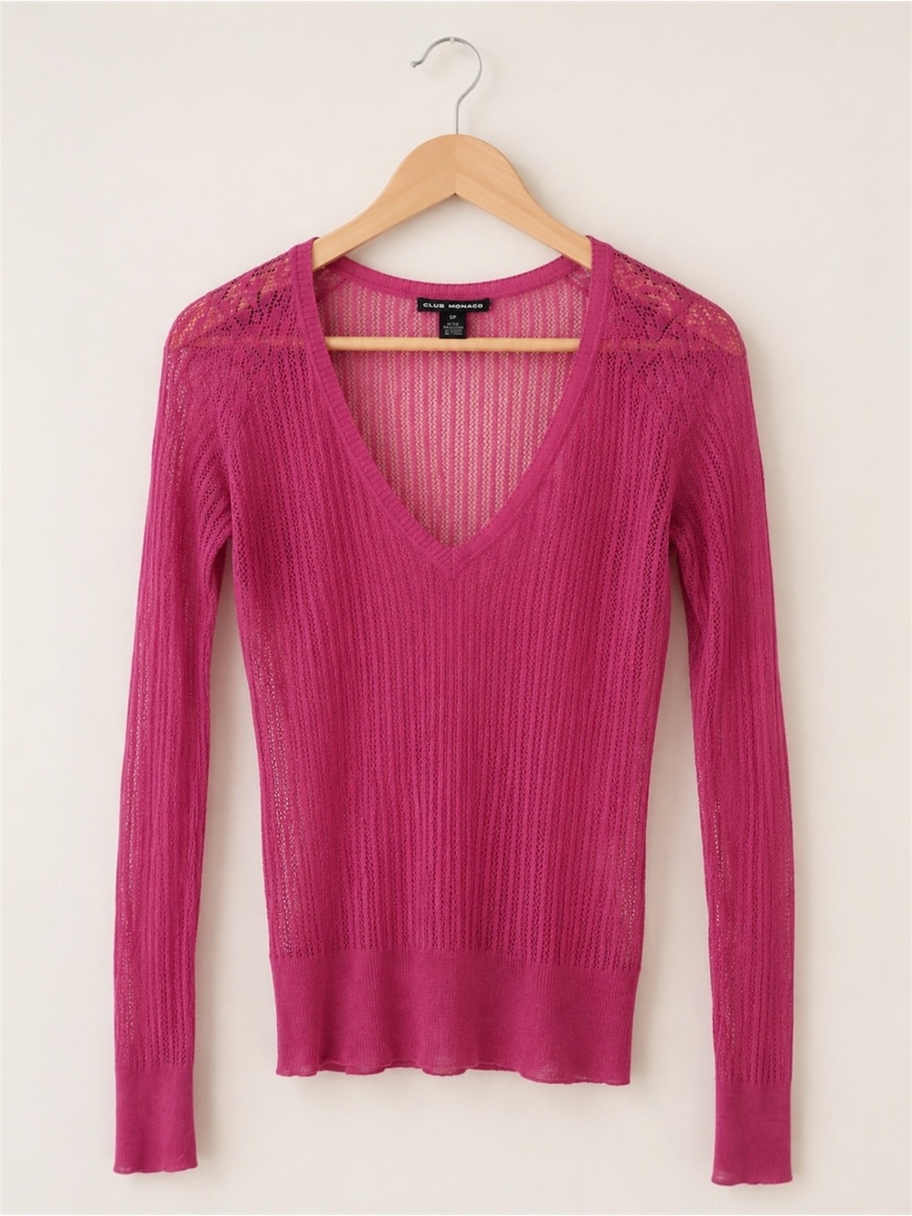 Club Monaco Women’s Silk Blend V-Neck Fine Knit Long Sleeve Top, Size Small